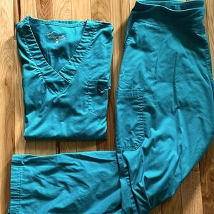 Butter soft Large teal scrub set